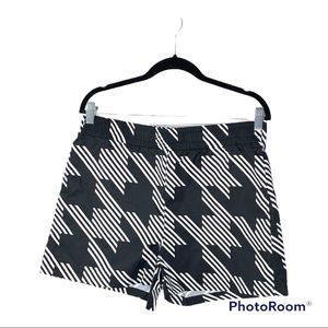 Womens track short black white houndstooth
